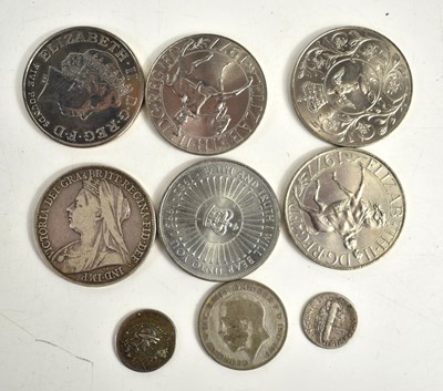 Lot 214 - A group of coins to include a Queen Victoria...