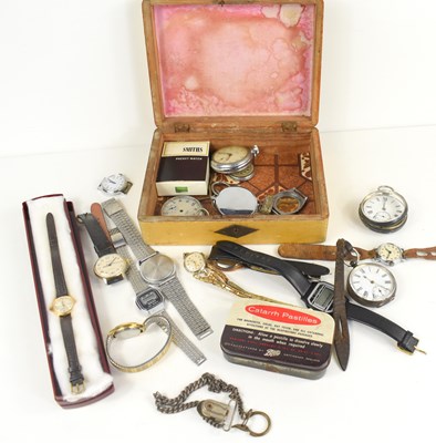Lot 104 - A group of vintage pocket watches to include...