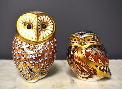 Lot 50 - Two Royal Crown Derby paperweights of owls,...