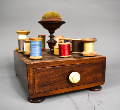 Lot 285 - A 19th century mahogany and line satinwood...