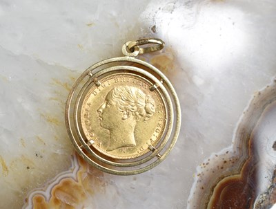 Lot 196 - A Queen Victoria full gold sovereign, young...