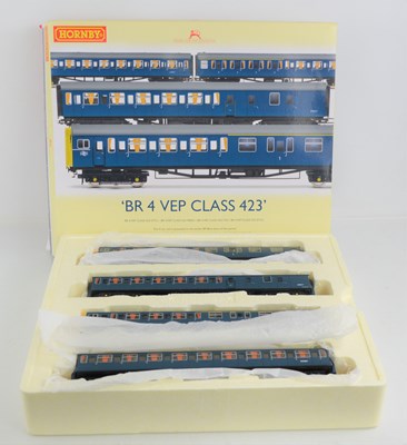 Lot 50 - A boxed Hornby 00 gauge BR 4 class 423 train set
