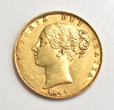 Lot 185 - A Queen Victoria full gold sovereign, young...