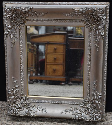 Lot 355 - A 19th century ornate picture frame with...