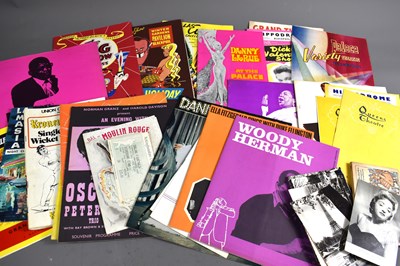 Lot 239 - A group of vintage programmes to include Joe...