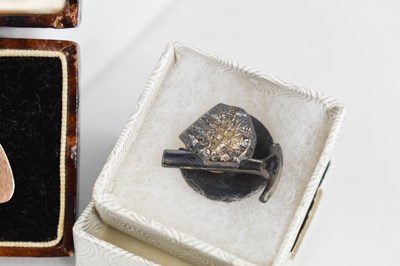 Lot 344 - A pair of 9ct gold cufflinks, of oval lozenge...