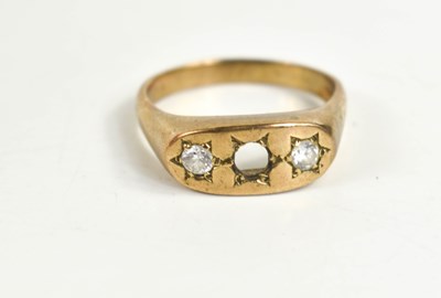 Lot 73 - A 9ct gold and paste set gentlemans ring,...