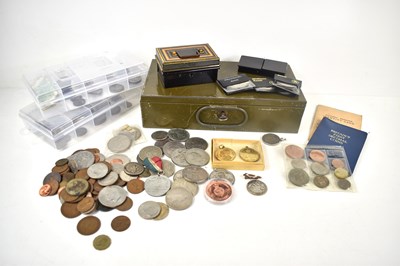 Lot 221 - A group of GB and worldwide coinage to include...