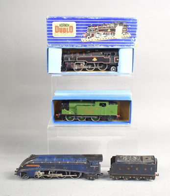 Lot 417 - Three Hornby Dublo locomotives comprising Sir...