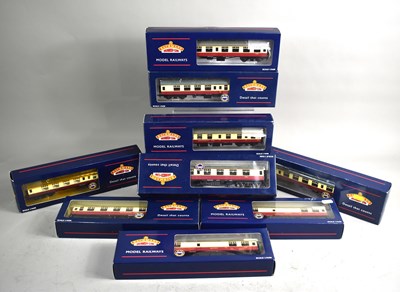 Lot 415 - A group of nine Bachmann OO gauge BR railway...
