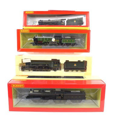 Lot 447 - A group of three boxed Hornby OO gauge...