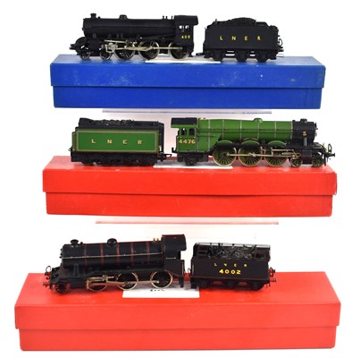 Lot 386 - A group of three kit built OO gauge...