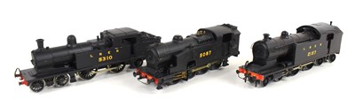 Lot 400 - A group of three kit built OO gauge...