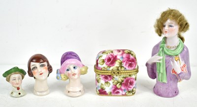 Lot 71 - A collection of early 20th century porcelain...