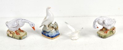 Lot 42 - A pair of porcelain goose figures, 5cm high,...