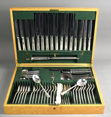 Lot 109 - An oak canteen of Roberts & Belk silver plated...