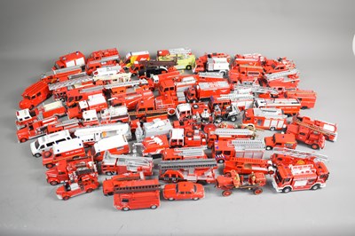 Lot 323 - A collection of Del Prado model Fire Engines...