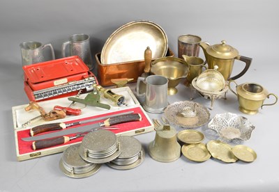 Lot 343 - A group of metalware to include pewter...