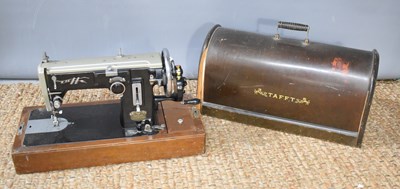 Lot 251 - A vintage Tafft MFG Co Ltd hand crank sewing...