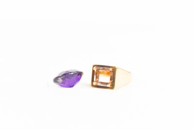 Lot 147 - A 9ct gold 1970s ring (lacking stone), size k,...