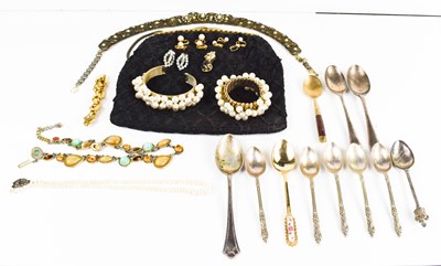 Lot 240 - A selection of costume jewellery to include...
