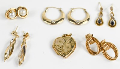 Lot 267 - A 9ct gold heart form pendant, a pair of 9ct...