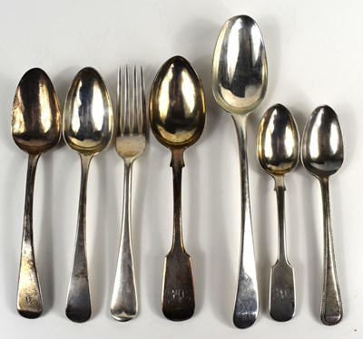 Lot 337 - A group of silver cutlery to include a...