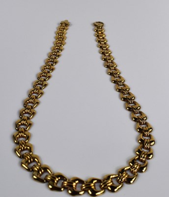 Lot 85 - A 9ct gold buckle link bracelet, 44.5cm, 23.3g.