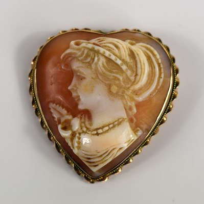 Lot 69 - A 9ct gold cameo pendant, with a heart shaped...