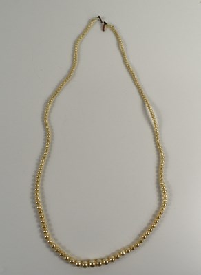 Lot 60 - An Edwardian pearl necklace, the pearls...