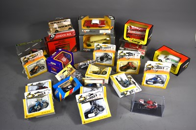 Lot 304 - A group of vintage boxed diecast vehicles to...