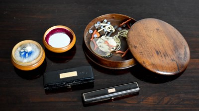 Lot 118 - Two 19th century toothpick boxes, one in...