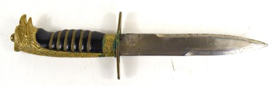 Lot 299 - An Italian Fascist Youth G.I.L dagger, with...