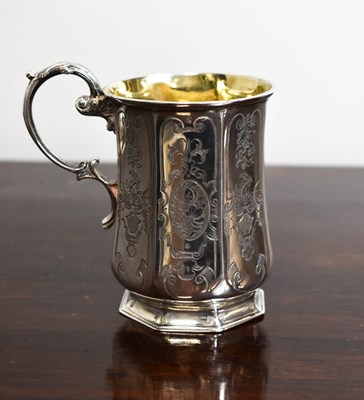 Lot 217 - A fine silver tankard, with gilded interior,...