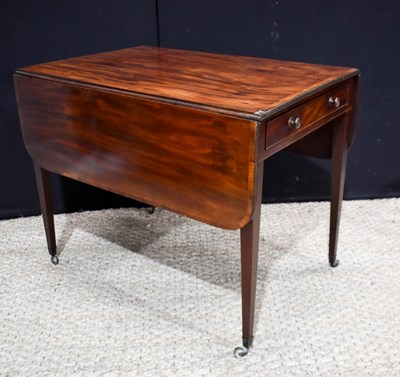 Lot 387 - A 19th century mahogany pembroke table, with...