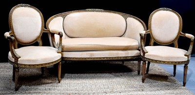 Lot 351 - A French painted and carved bedroom suite to...