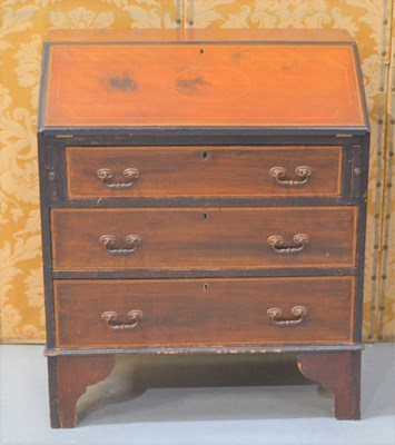 Lot 381 - A 20th century mahogany bureau, the full front...