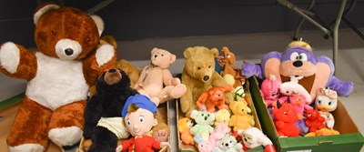 Lot 80 - A large quantity of 1980s and 90s teddys and...