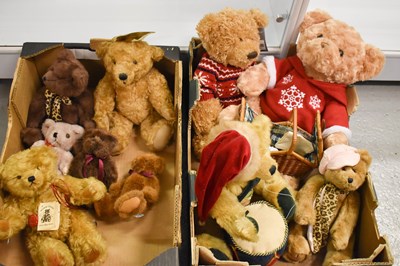 Lot 98 - A quantity of teddy bears, to include Musical...