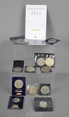 Lot 205 - A group of commemorative coins to include A...