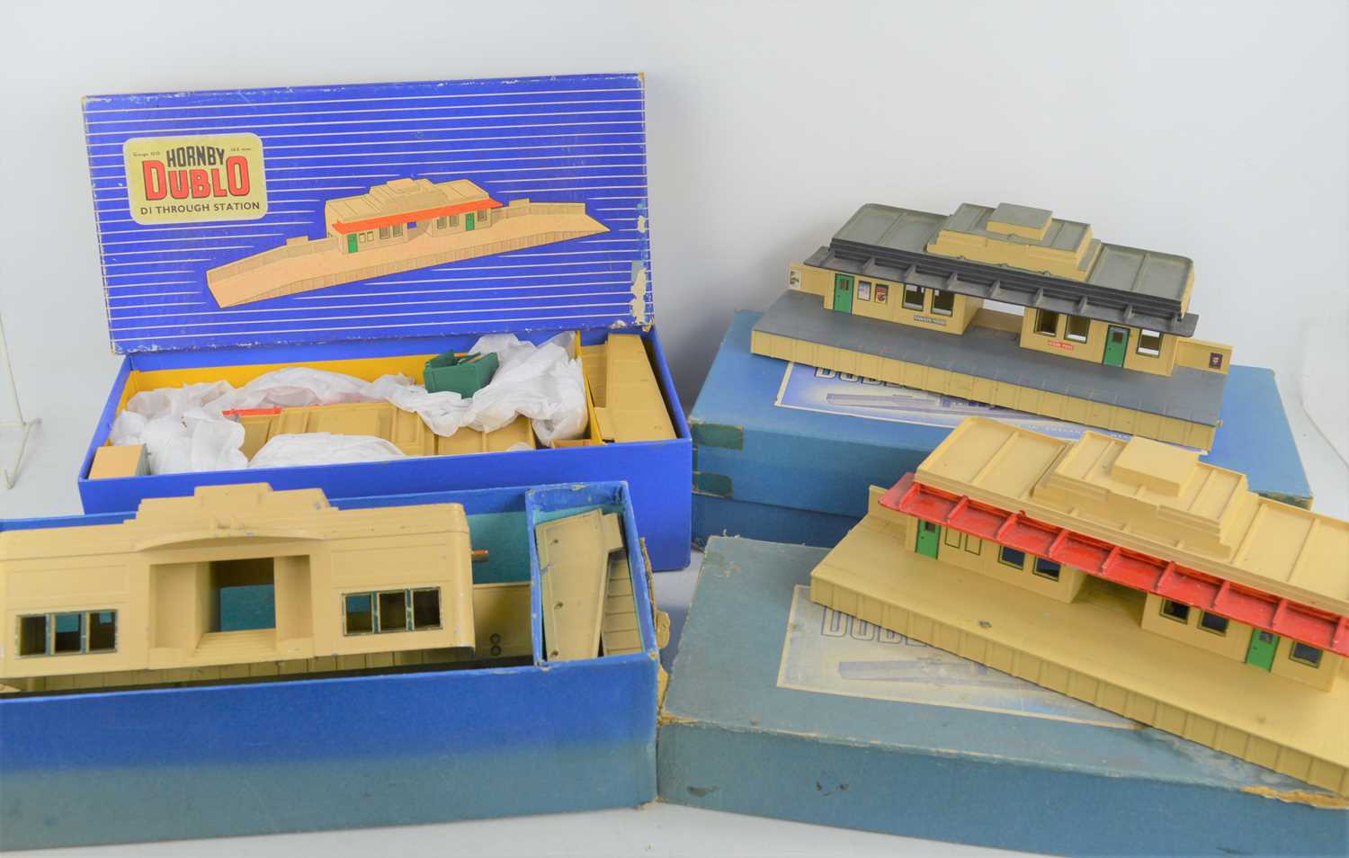 Lot 26 - Three boxed Hornby Dublo D1 Through Stations...