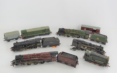 Lot 46a - A group of oo gauge locomotives to include...