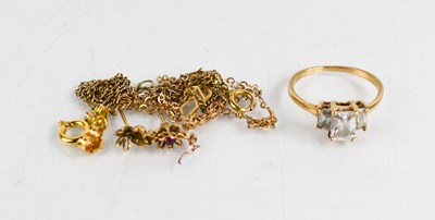 Lot 352 - A collection of 9ct gold jewellery, including...