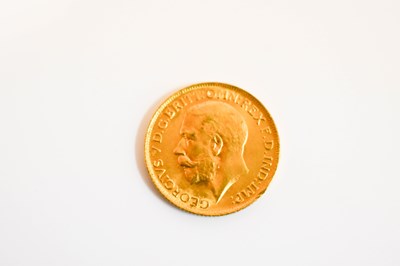 Lot 1 - A George V full gold sovereign, dated 1912.