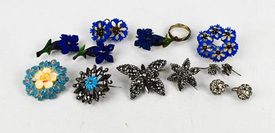 Lot 339 - A group of Georgian and later brooches, in the...