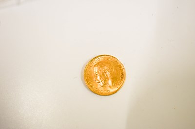 Lot 73 - A George V full gold sovereign dated 1912.