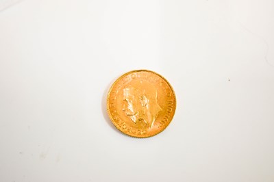 Lot 118 - A George V full gold sovereign dated 1911.