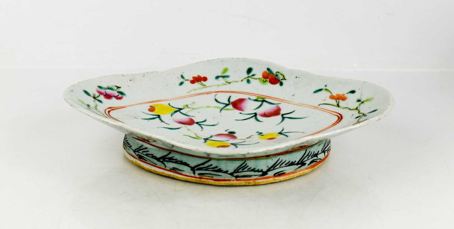 Lot 279 - A 19th century Chinese footed bowl, enamelled...