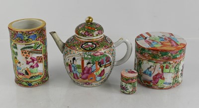 Lot 284 - A group of Chinese Famille Rose ceramics, to...