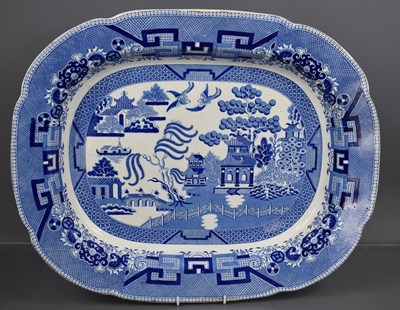 Lot 119 - A large Victorian blue and white Willow...